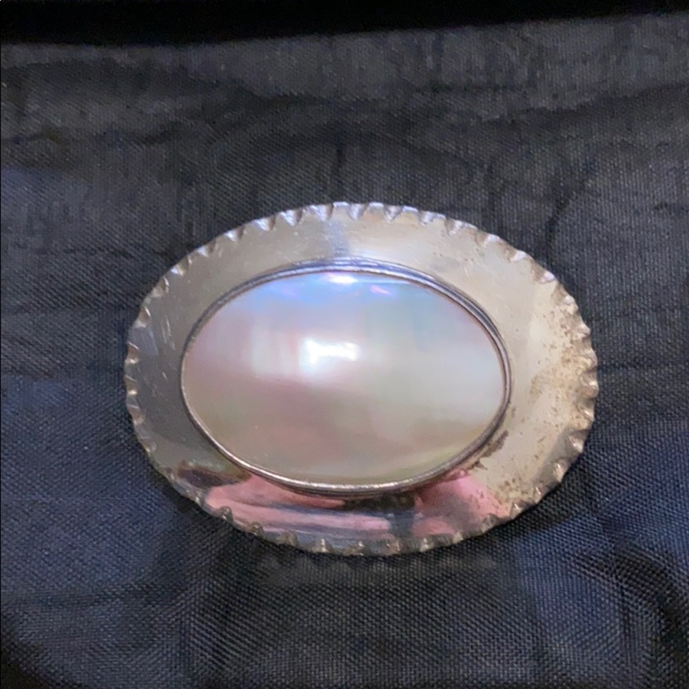 Vintage Mother of Pearl brooch